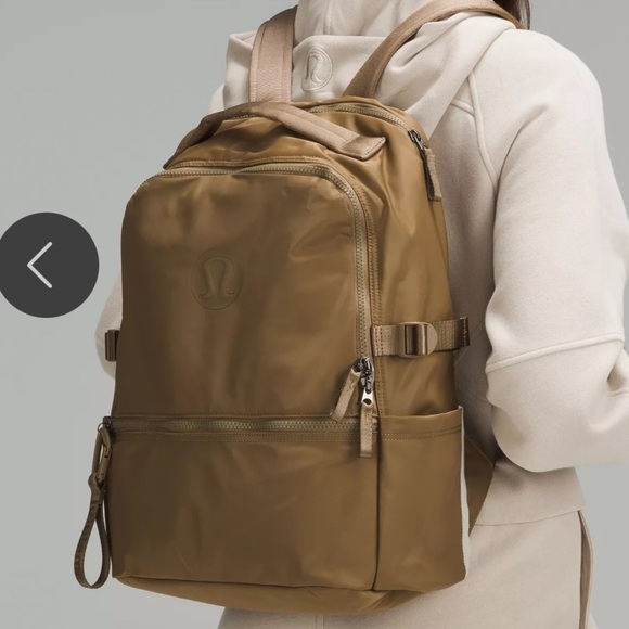 Unisex- LULULEMON New Crew Backpack Lightweight OS- Sand Brown- like new